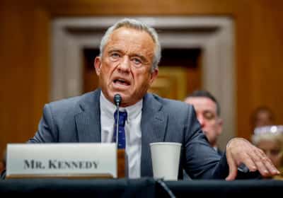 ביטל את המלצות חיסוני הקורונה לילדים ונשים בהיריון - ונתבע: איגודי רופאים נגד קנדי ג'וניור