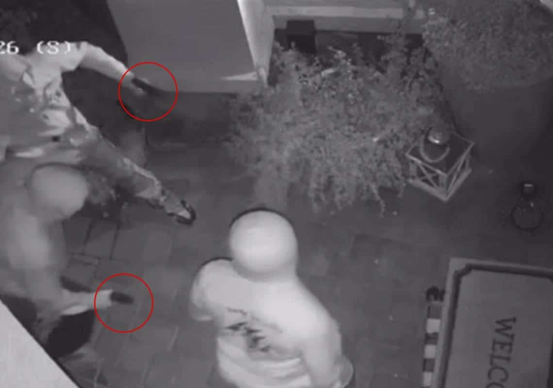 אימה בדרום קליפורניה: שודדים חמושים ניסו לפרוץ לבית בפונטנה