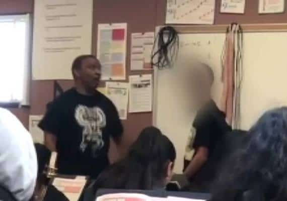  צפו: ויכוח קולני הפך לקטטה בין מורה לתלמידו