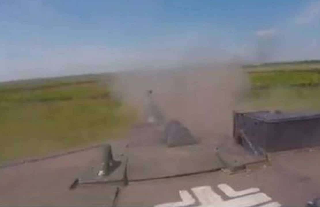 מצמרר: ‏טנק גרמני עם סמל נאצי צולם נלחם באוקראינה 