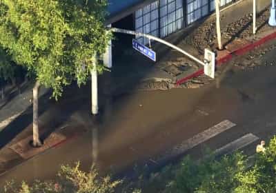 דליפת מים נוספת בווסט הוליווד: רחוב מרכזי הוצף ונתיבים נסגרו