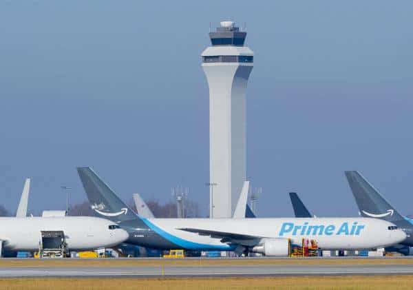 ההמתנה למשלוח הבא תתקצר? אמזון רוכשת 11 מטוסי מטען