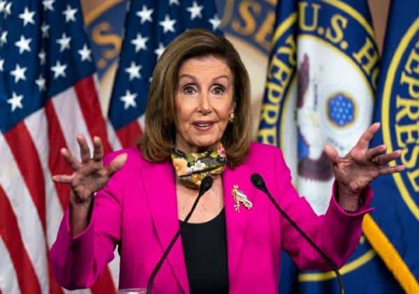 הליך הדחה נוסף נגד טראמפ? פלוסי הטילה פצצה - "לא שוללים הדחה של הנשיא כדי למנוע מינוי שופט חדש"