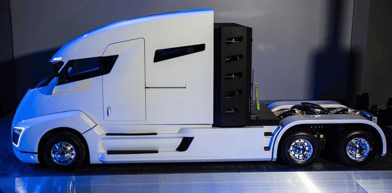 חברת סטארט אפ מיוטה תובעת את טסלה: טוענת שהיא גנבה את העיצוב למשאית החדשה שלה