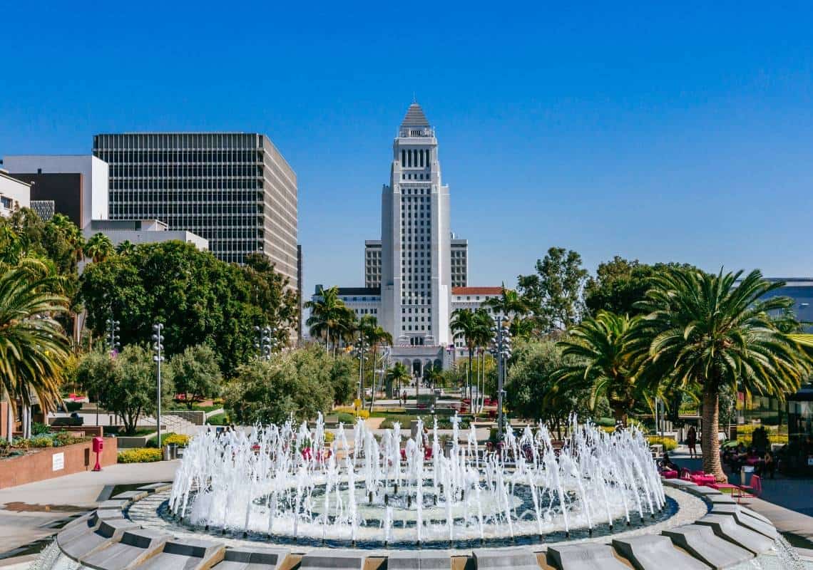 עיריית לוס אנג'לס חושפת: זו כמות העובדים שהוצאו לחל"ת בשל סירובם להתחסן