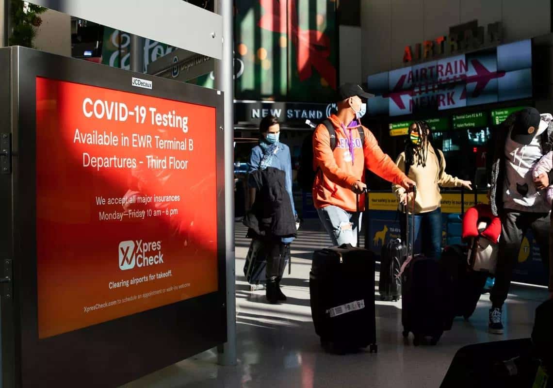 דיווח: ארצות הברית תאסור על כניסת תיירים זרים שאינם מחוסנים