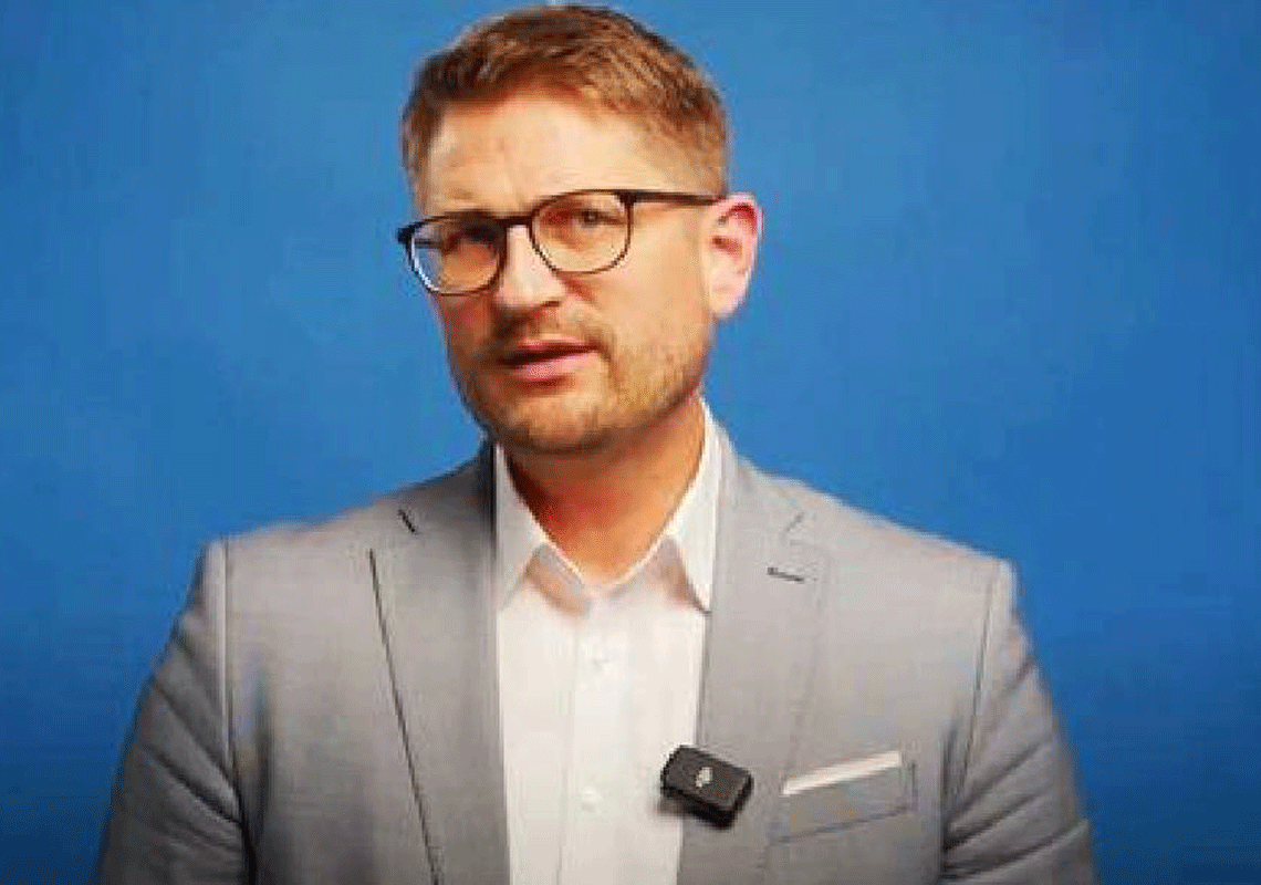 "אני נשבע שנגרש מיליוני זרים מגרמניה": חבר בונדסטאג ממפלגת ה-AfD בהבטחה יוצאת דופן