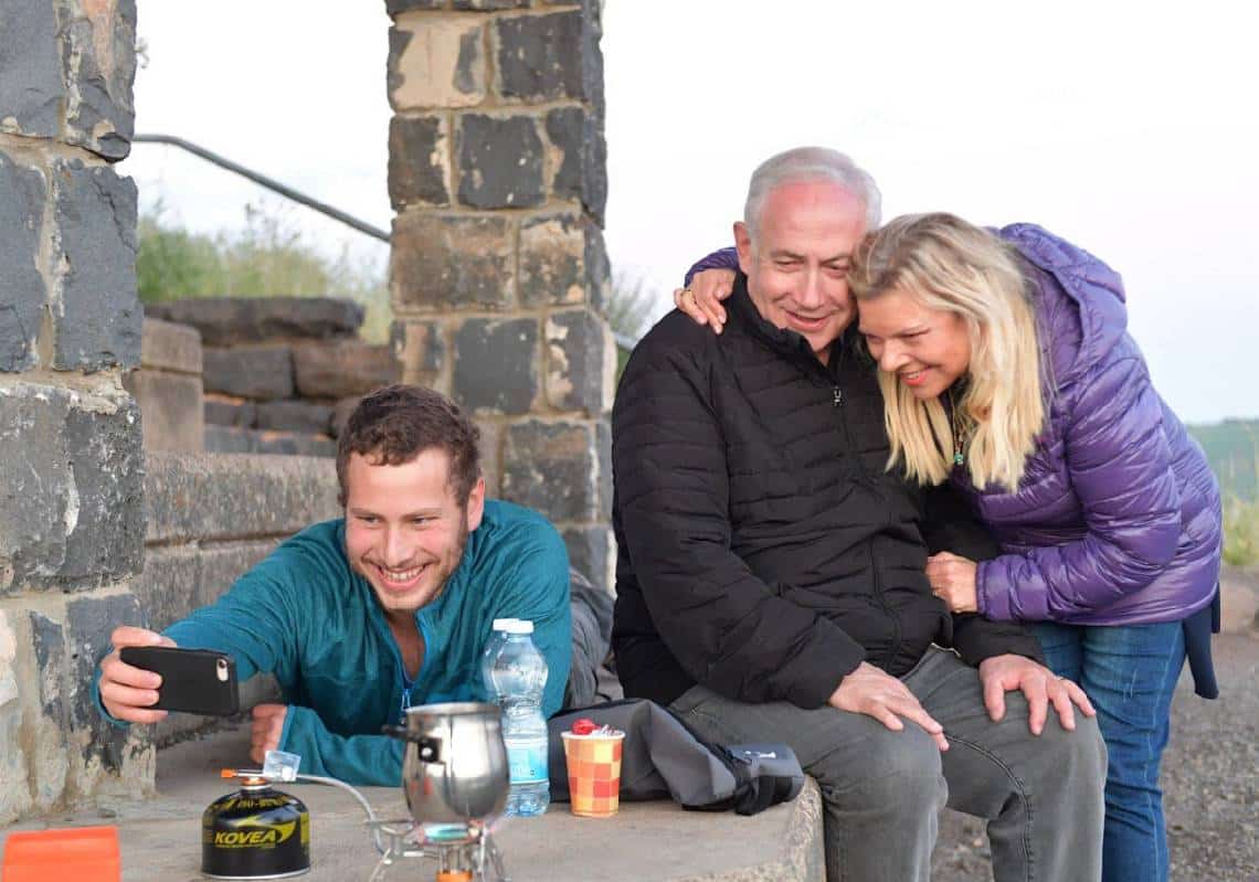 דעה: המתמטיקה מוכיחה - לפיד אולי חתם על הסכם הגז, אבל ביבי הפך את נסראללה לאלוהים של המזרח התיכון