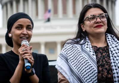 התקיפה באיראן מעוררת זעם בקונגרס: חברות 'הסקווד' מאשימות את ישראל 