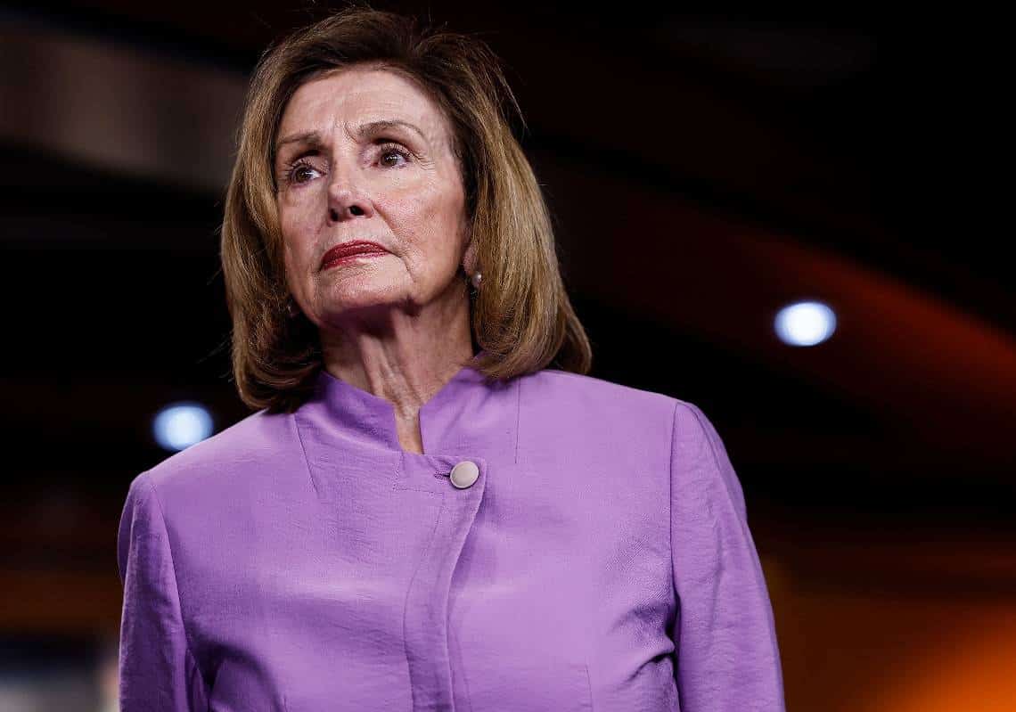 ננסי פלוסי פורשת מראשות בית הנבחרים - תישאר בקונגרס כנציגת סן פרנסיסקו בלבד