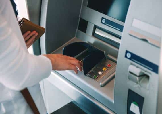 ניו יורק: אם הייתם יודעים כמה הכספומטים במנהטן מלוכלכים, כנראה שלא הייתם מוציאים כסף