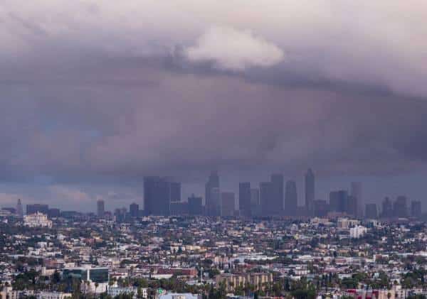 שיאי שרב של עשרות שנים נשברו בדרום קליפורניה: כעת מגיע הקור