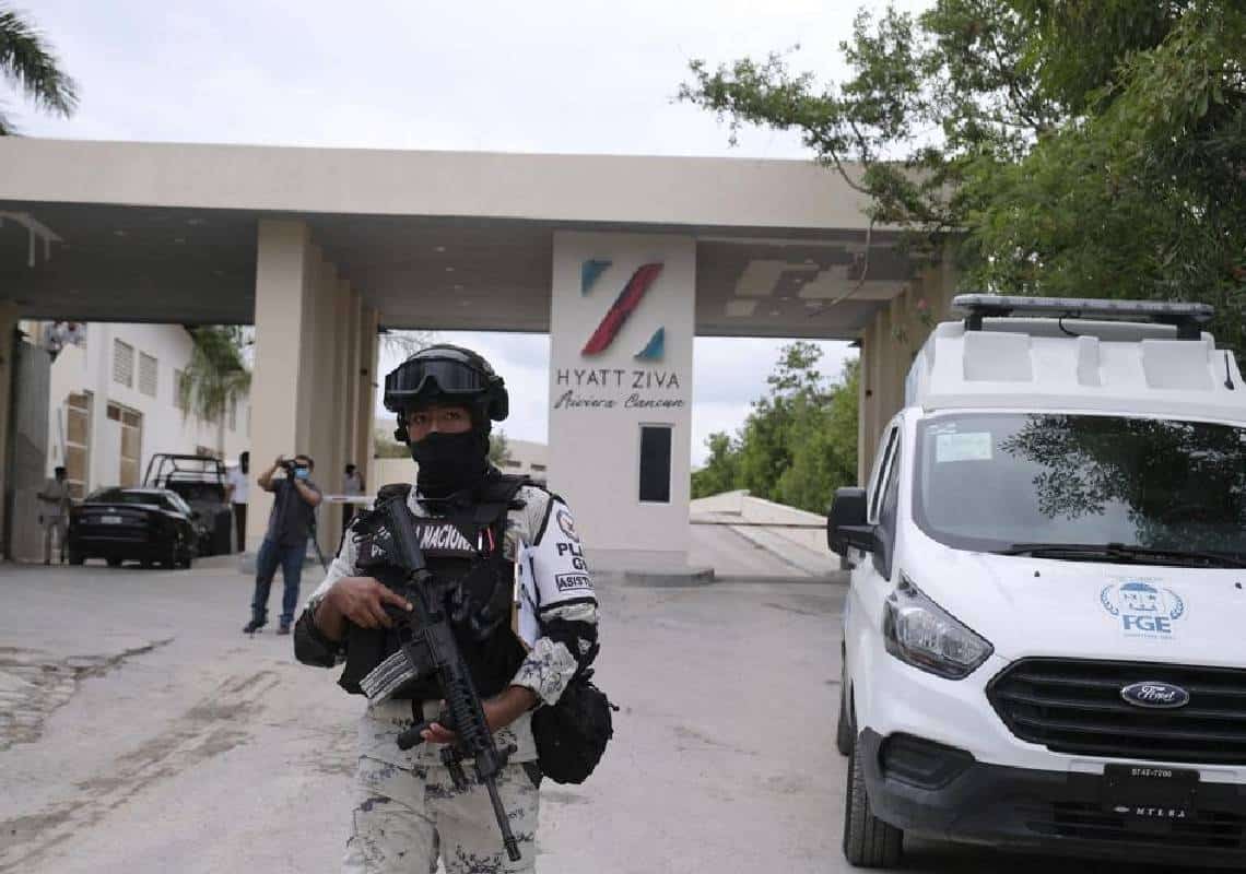 תקרית הירי בעיר הנופש המקסיקנית: "רעולי פנים הגיעו בסירה ופתחו באש לכל עבר"