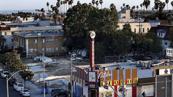 לוס אנג'לס: בית המשפט עצר את תחילתו של פרויקט מגורים ענק בן 269 דירות שאושר ונתמך על ידי העירייה