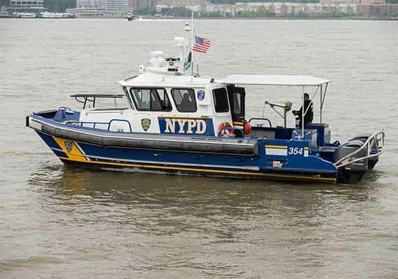 ניו יורק: נעצרו החיפושים אחר ילד שנעדר בים