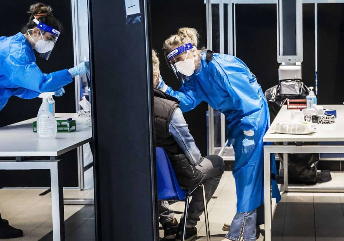 הווריאנט 'אומיקרון' הגיע לארצות הברית: מקרה ראשון זוהה בקליפורניה