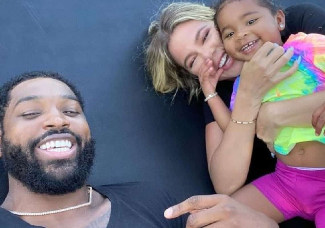 לאחר שבגד בה והביא ילד עם אישה אחרת: קלואי קרדשיאן וטריסטן תומפסון מצפים לבייבי נוסף