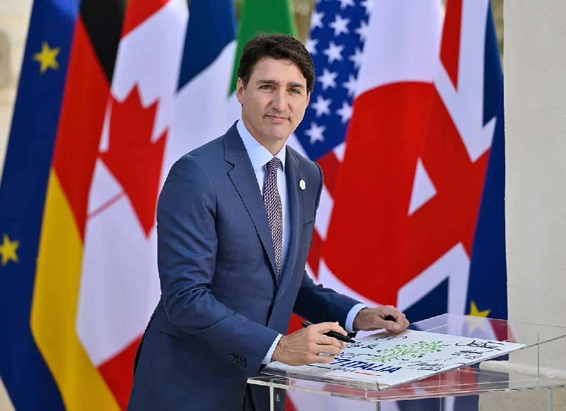 מכה ומכת נגד: קנדה ומקסיקו מכריזות על מכסי תגמול בתגובה למהלך של טראמפ