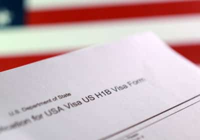 וושינגטון מהדקת את הפיקוח: מבצע אכיפה פדרלי חדש נגד ניצול לרעה של ויזות עבודה