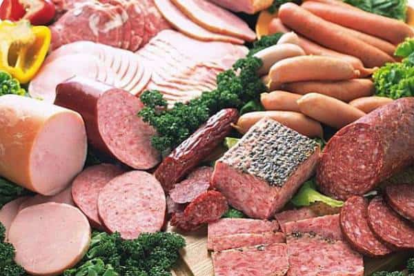 זה מתחרז: בשר מעובד מעלה את הסיכון לסרטן השד