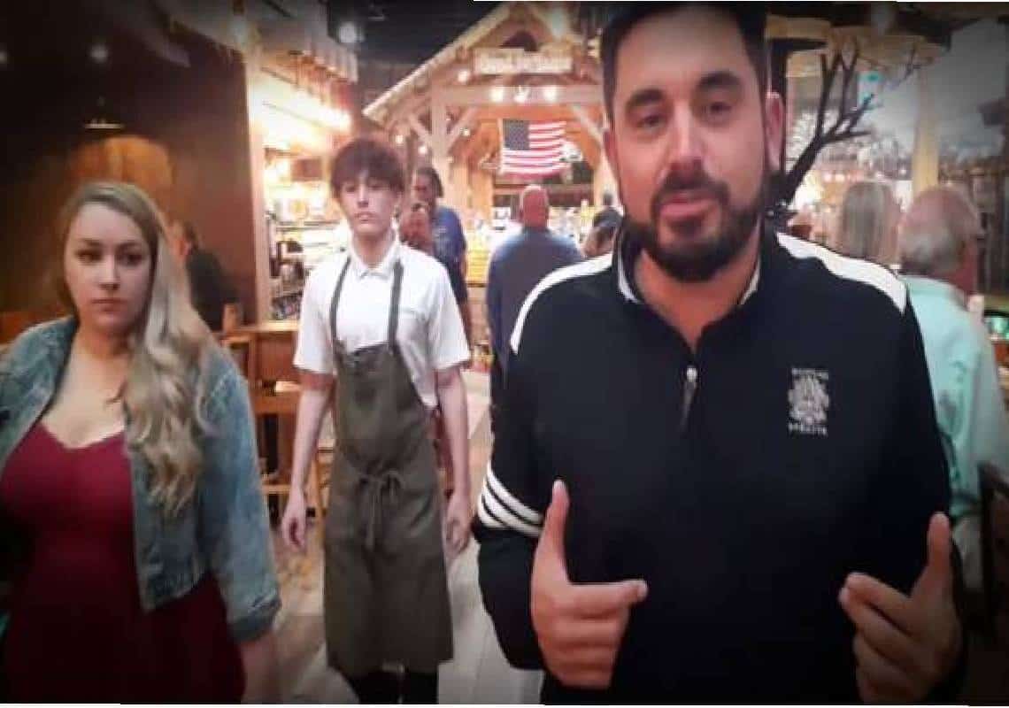 פלורידה: הם קוראים לזה "Freedom Shopping", אך האם הם מסכנים את בריאות הציבור?