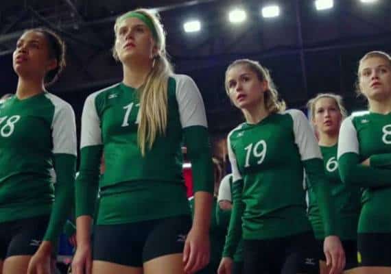 עונת הנסים: הלן האנט מאמנת קבוצת כדורעף בסרט המרגש של השנה