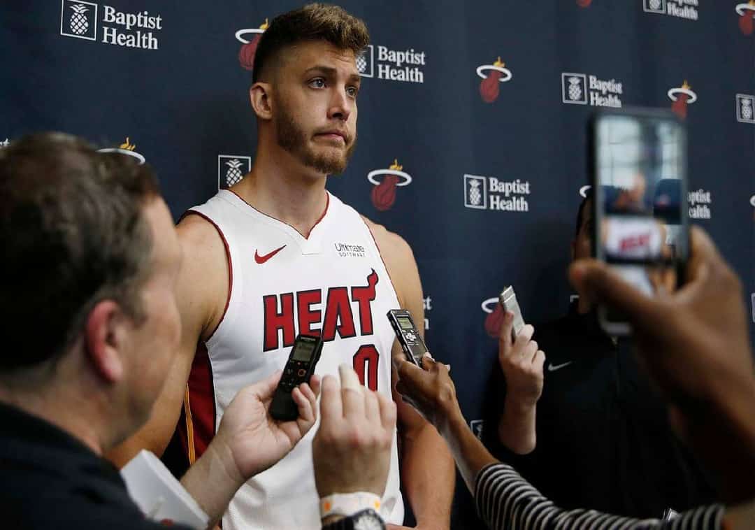 "יהודון מז&^" סרטון של שחקן ה-NBA משתמש בקללה אנטישמית דלף לרשת, מיאמי היט השעתה אותו עד להודעה חדשה