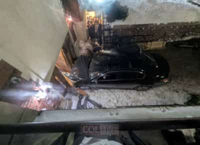 מתקפה בלב העולם החסידי: רכב פרץ למטה חב״ד העולמי בברוקלין