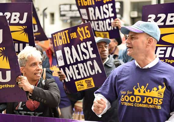 15 דולר לשעה בסן פרנסיסקו: שכר המינימום ב-18 מדינות עולה החל מיום ראשון