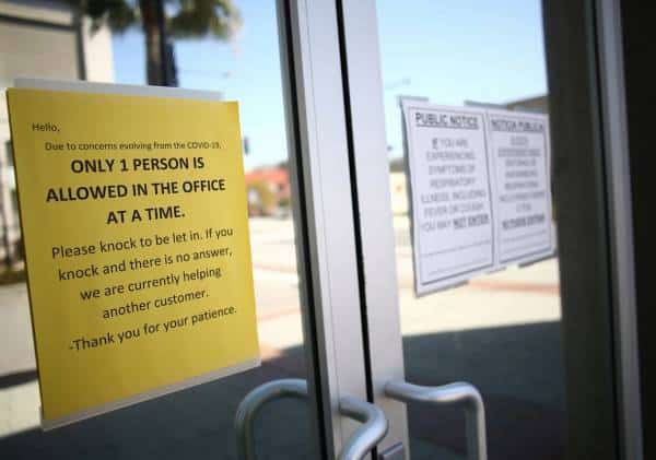 המשרדים ומרכזי הקניות חוזרים לפעילות: קליפורניה תאפשר לעסקים רבים נוספים להיפתח מחדש