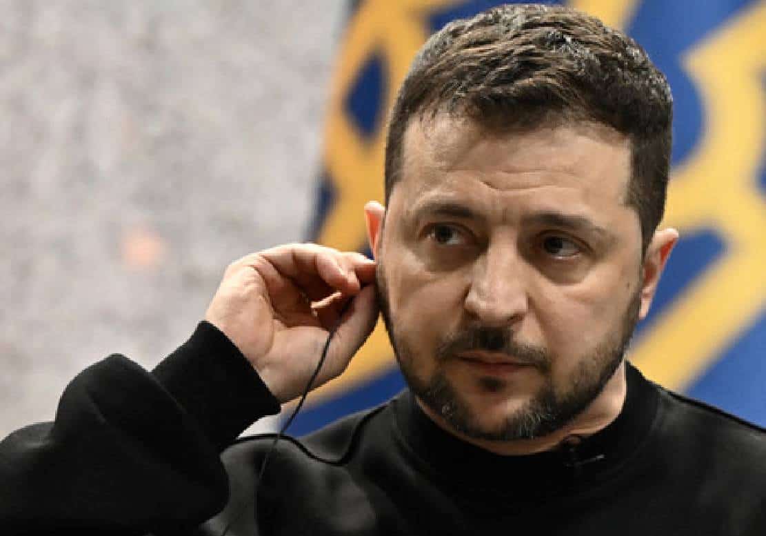 "זלנסקי מחזר אחרי סין"