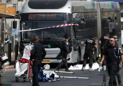 פיגוע קשה בירושלים: שני מחבלים פתחו באש לעבר אוטובוס - שישה נרצחו וכעשרים נפצעו