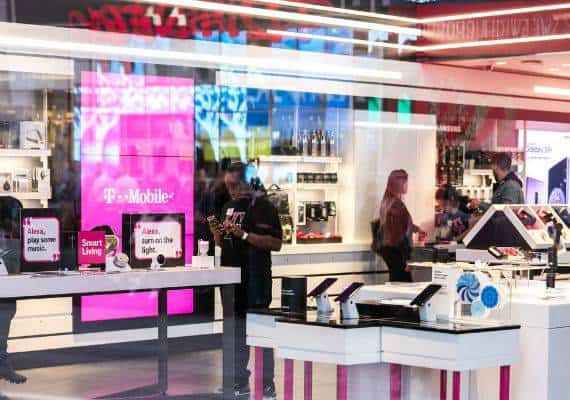 המיזוג הענק בשוק התקשורת: כיצד הוא עשוי להשפיע על הלקוחות?