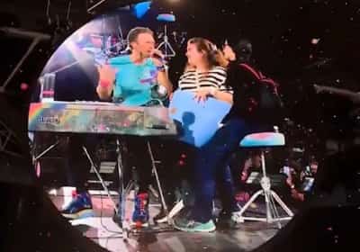 הזעם על סולן קולדפליי נמשך: "לקח שתי צעירות ישראליות והפך אותן לכלי פוליטי"