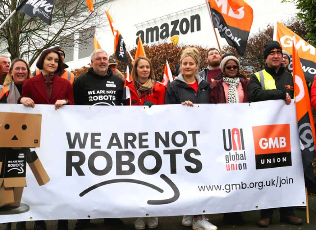 רגע לפני חג המולד: אלפי נהגי אמזון יצאו לשביתה בארה"ב