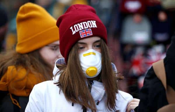 סגן שר הבריאות האמריקאי: שימוש במסכות פנים מגביר סיכון ההידבקות בנגיף הקורונה