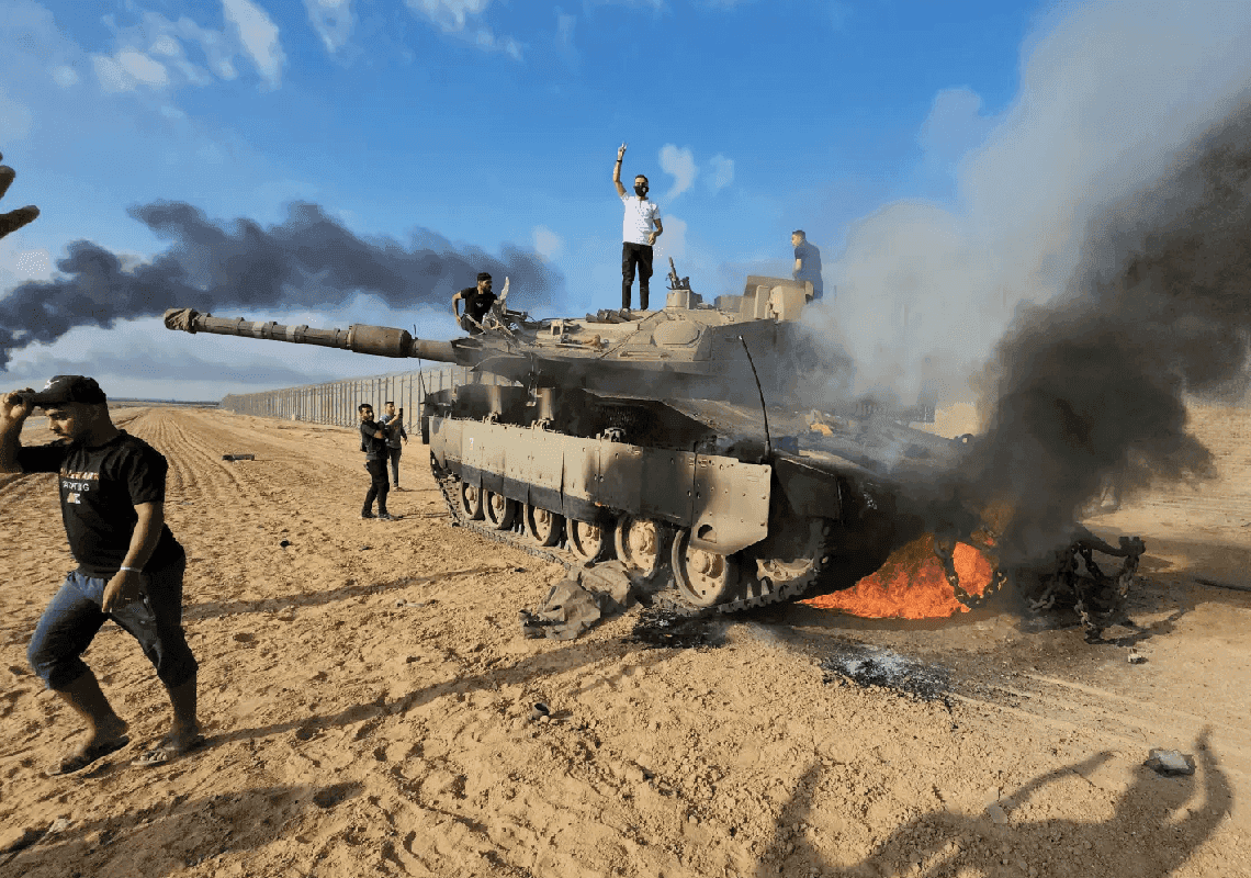 אונר"א פיטרה 12 עובדים עזתים – אחרי שישראל הוכיחה שהם השתתפו בטבח על יישובי הדרום 