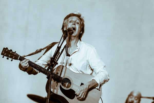 קבלו עדכון על הופעה של אגדה חיה: סר פול מקרטני מגיע ללאס וגאס