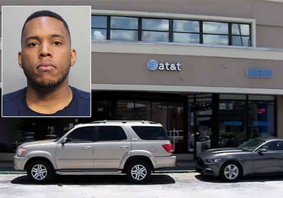 פלורידה: מנהל סניף ב-AT&T חשוד בגניבת אשראי מלקוחותיו