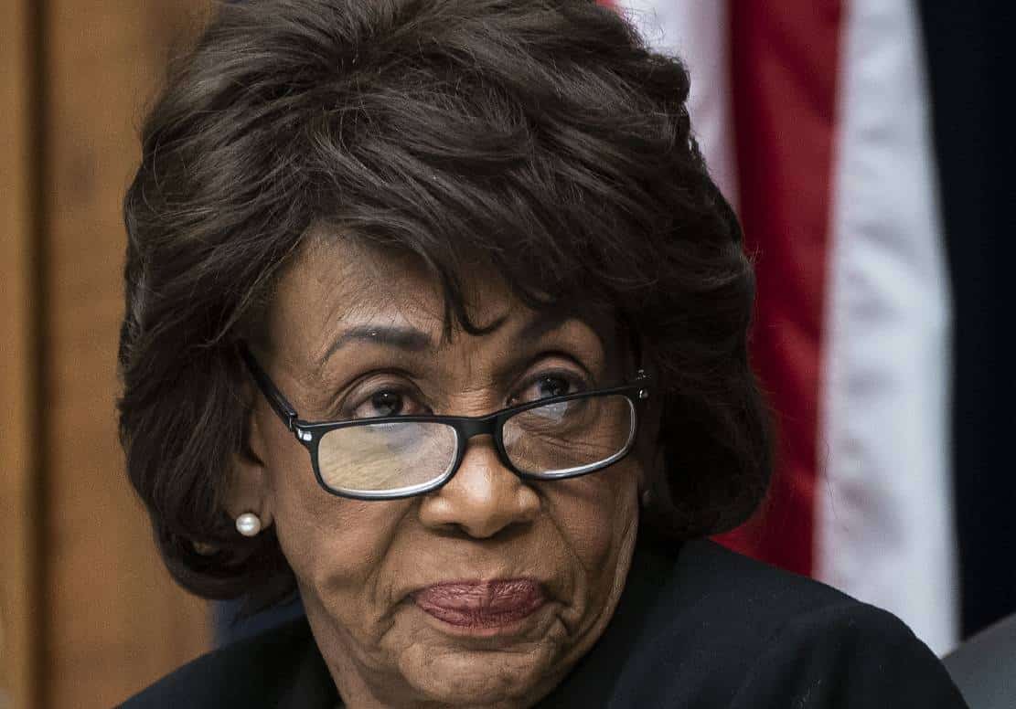 ‏מקסין ווטרס: "טראמפ מנסה לארגן את הטרוריסטים מבית בכך שהוא קורא למחאה על הגשת כתב אישום‏"