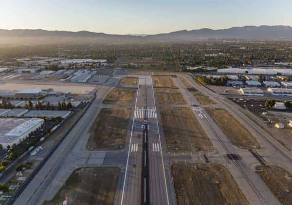 מאבק תושבי ואלי לוס אנג'לס נגד רשות התעופה מעלה הילוך