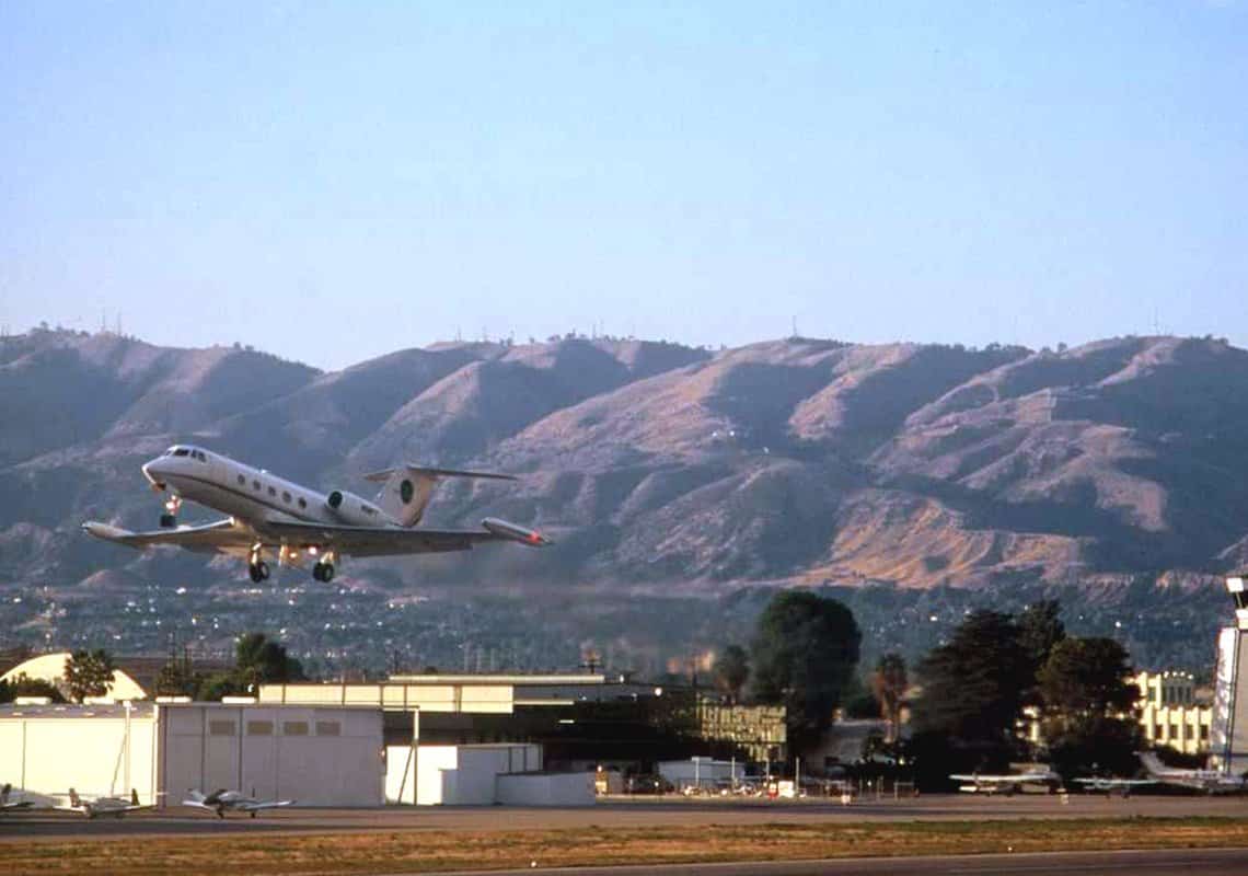 תושבי ואלי לוס אנג'לס זועמים בעקבות תוכנית להרחבת שדה התעופה האזרחי בוואן נייס