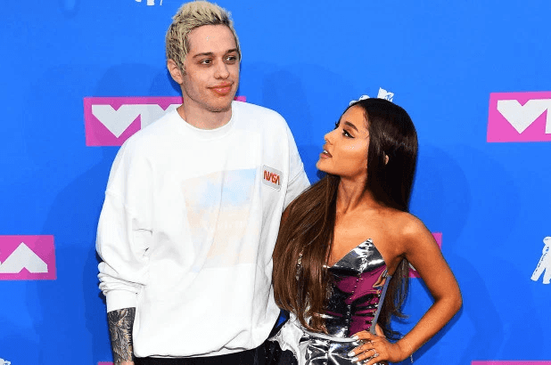 "אני באמת כזה מכוער?": פיט דיוודיסון מקבל איומים על חייו בגלל אריאנה גרנדה