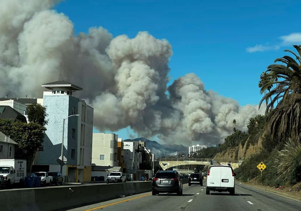 כוננות בלוס אנג'לס: יממה קריטית נוספת ברחבי המחוז - אזהרה חדשה לקראת התחזקות הרוחות