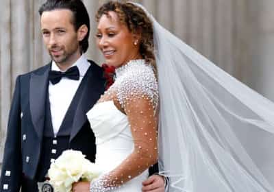 עם גבר הצעיר ממנה ב-13 שנה: כוכבת 'ספייס גירלס' התחתנה בפעם השלישית