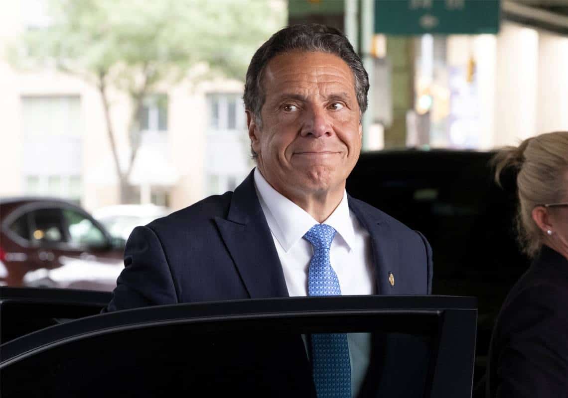 מושל ניו יורק נערך לקראת פרישה לגמלאות: קצבת הפנסיה של קואומו נחשפת