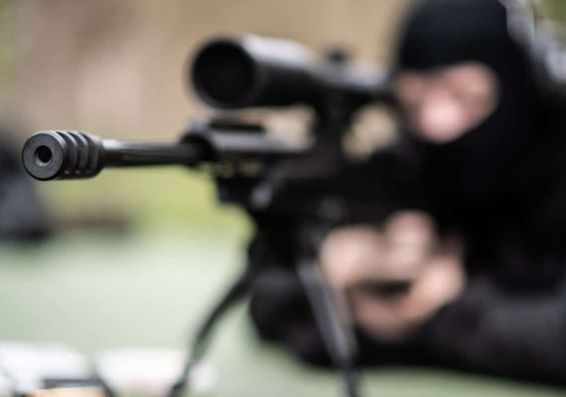 "שייראה כמו תאונה, או שוד שהשתבש": תושב בוורלי הילס ניסה לשכור מתנקש שירצח את בת זוגו