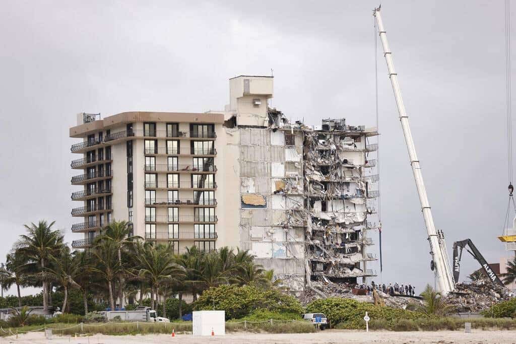 אחרי שנחשפו שורה של כשלים בטיחותיים - ועדת חקירה רשמית תבחן את קריסת הבניין בפלורידה