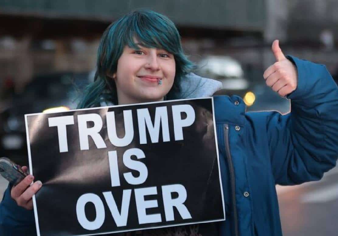 ‏בוסטון: אנשי שמאל חוגגים את הגשת כתב האישום נגד טראמפ ‏בעצרת מיוחדת