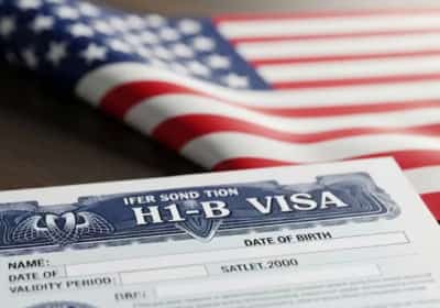 רפורמת ההגירה מתרחבת: ממשל טראמפ בדרך לבטל את ההגרלות לוויזת עבודה